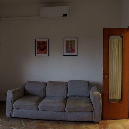 Fanciful 2-Br Outside Ztl Apartment Florenţa Exterior foto
